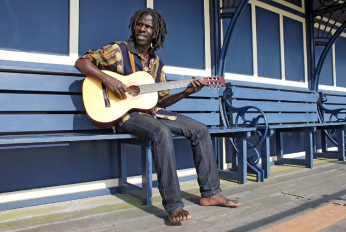 Abdoulaye Samb's Minnjiaraby