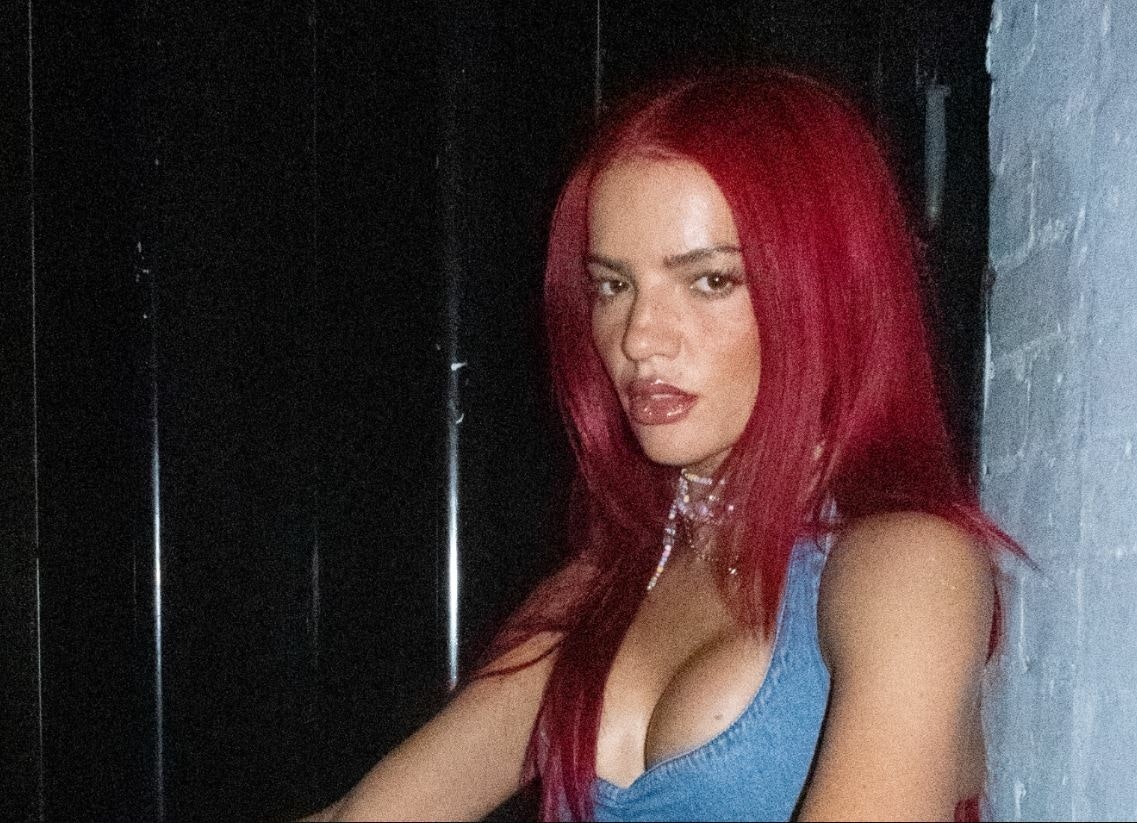 La La appearing at this event