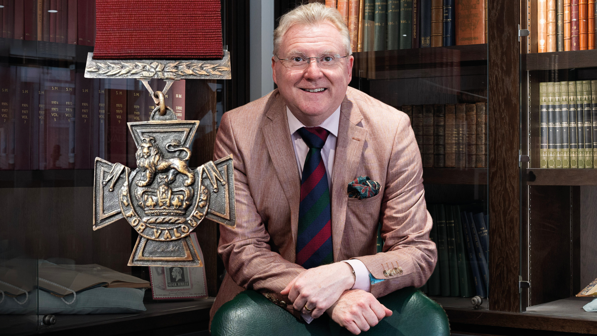Mark Smith - Antiques Expert on the...