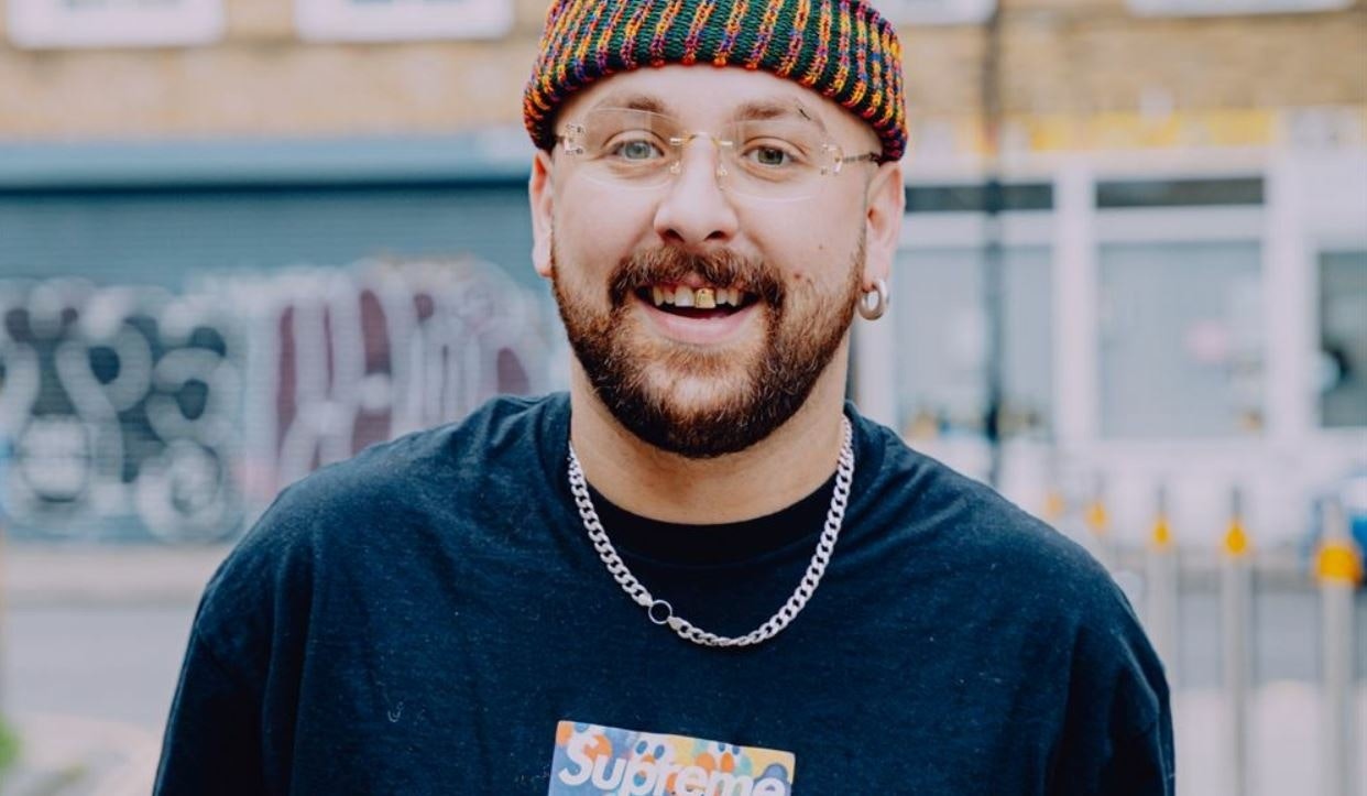 Window Kid appearing at this event