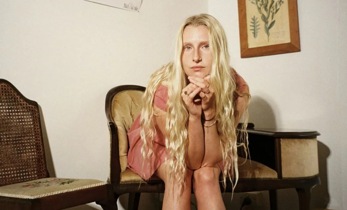 Picture of Billie Marten