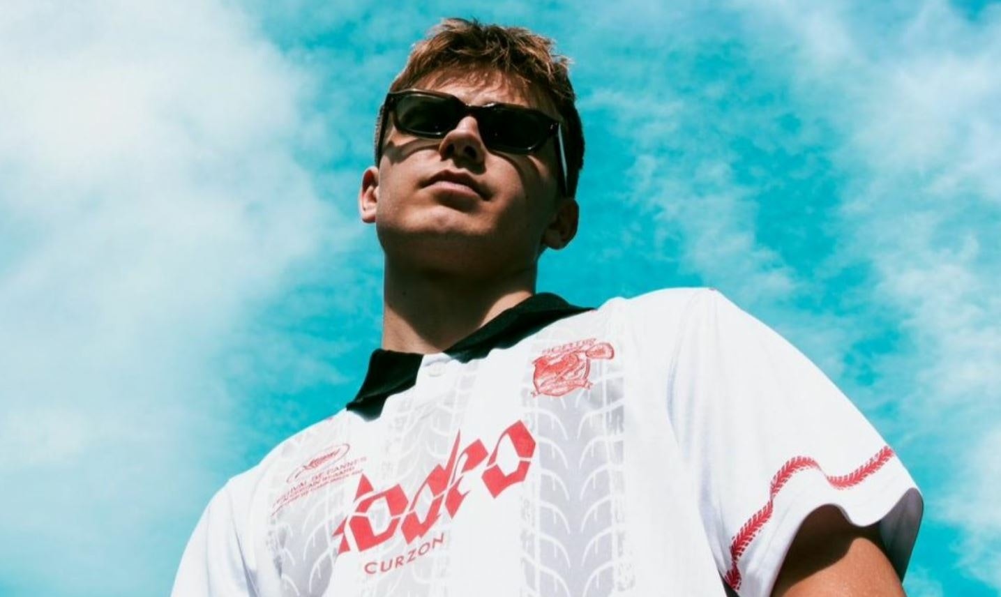 Ethan Holt appearing at this event