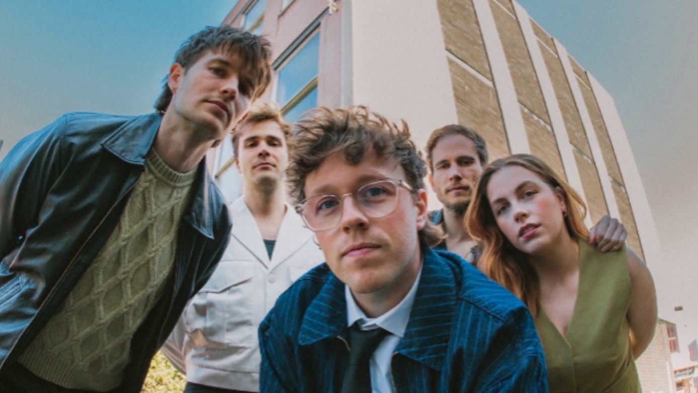 Deco appearing at this event