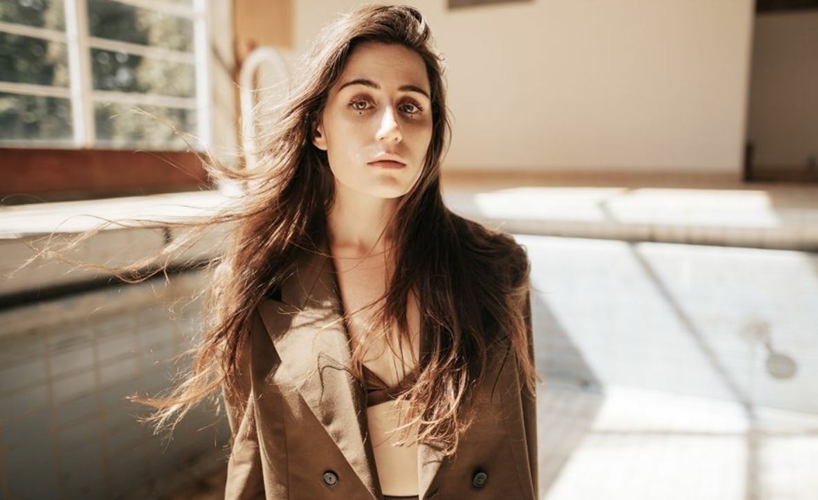 Dodie appearing at this event