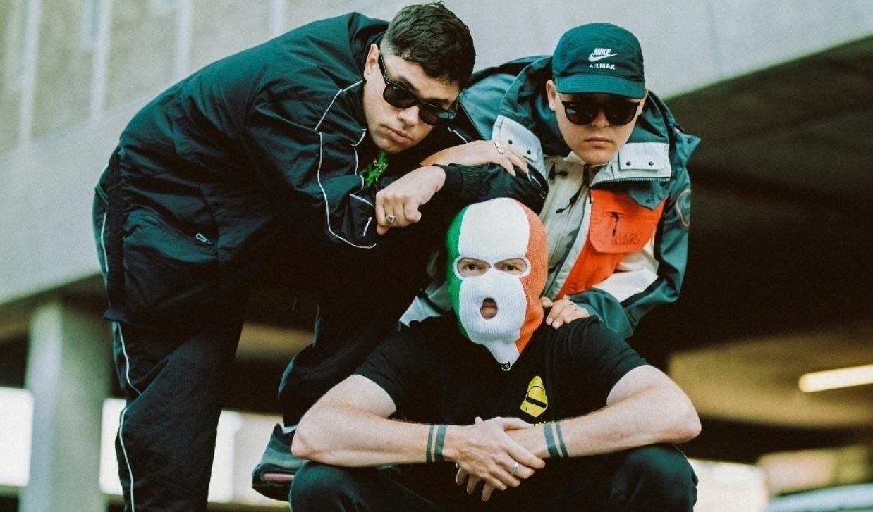 Kneecap appearing at this event