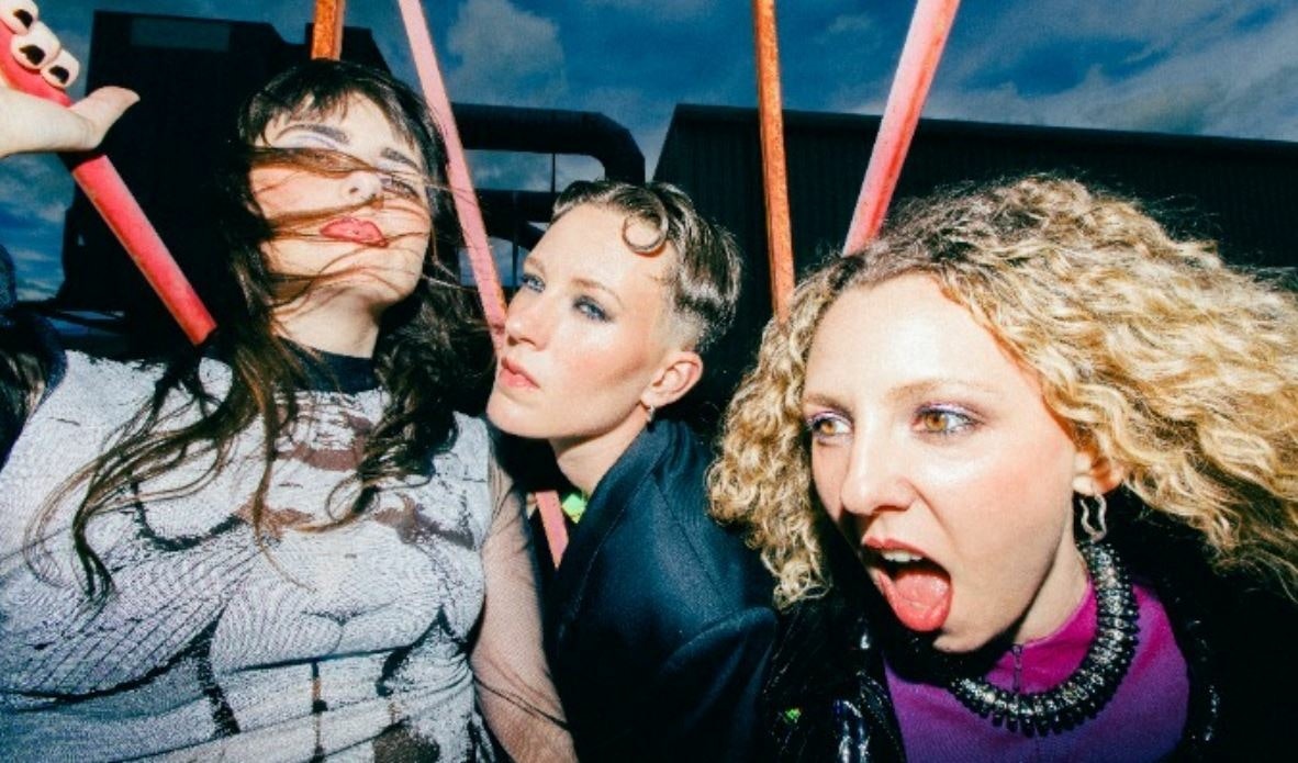 Dream Nails appearing at this event