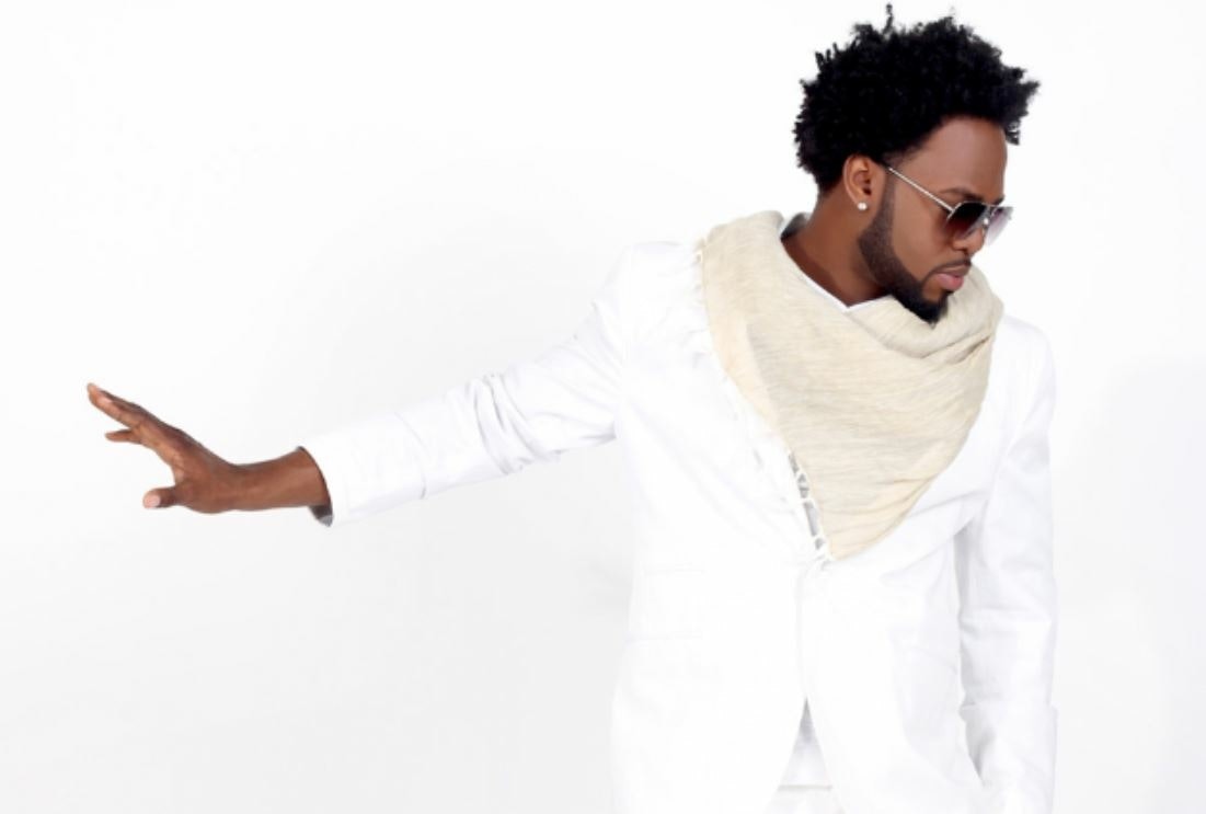 Dwele