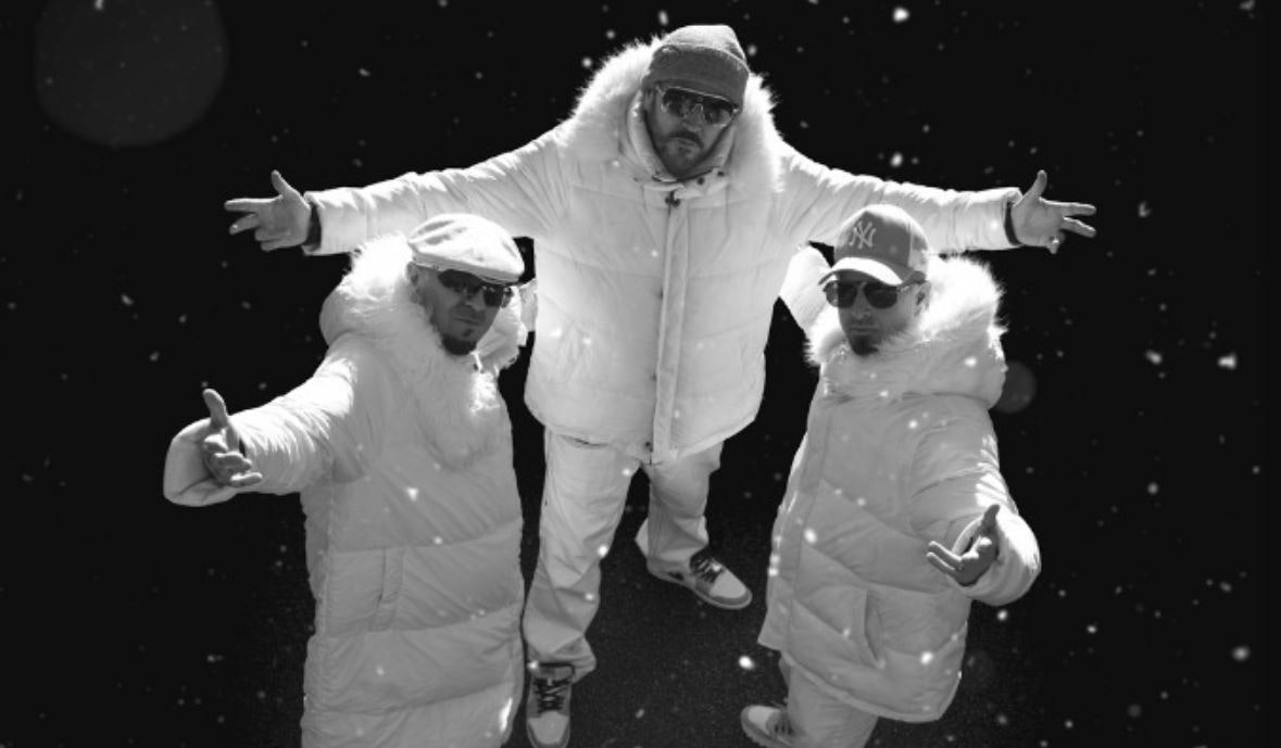 For The Love Of Huns Ultimate Xmas...