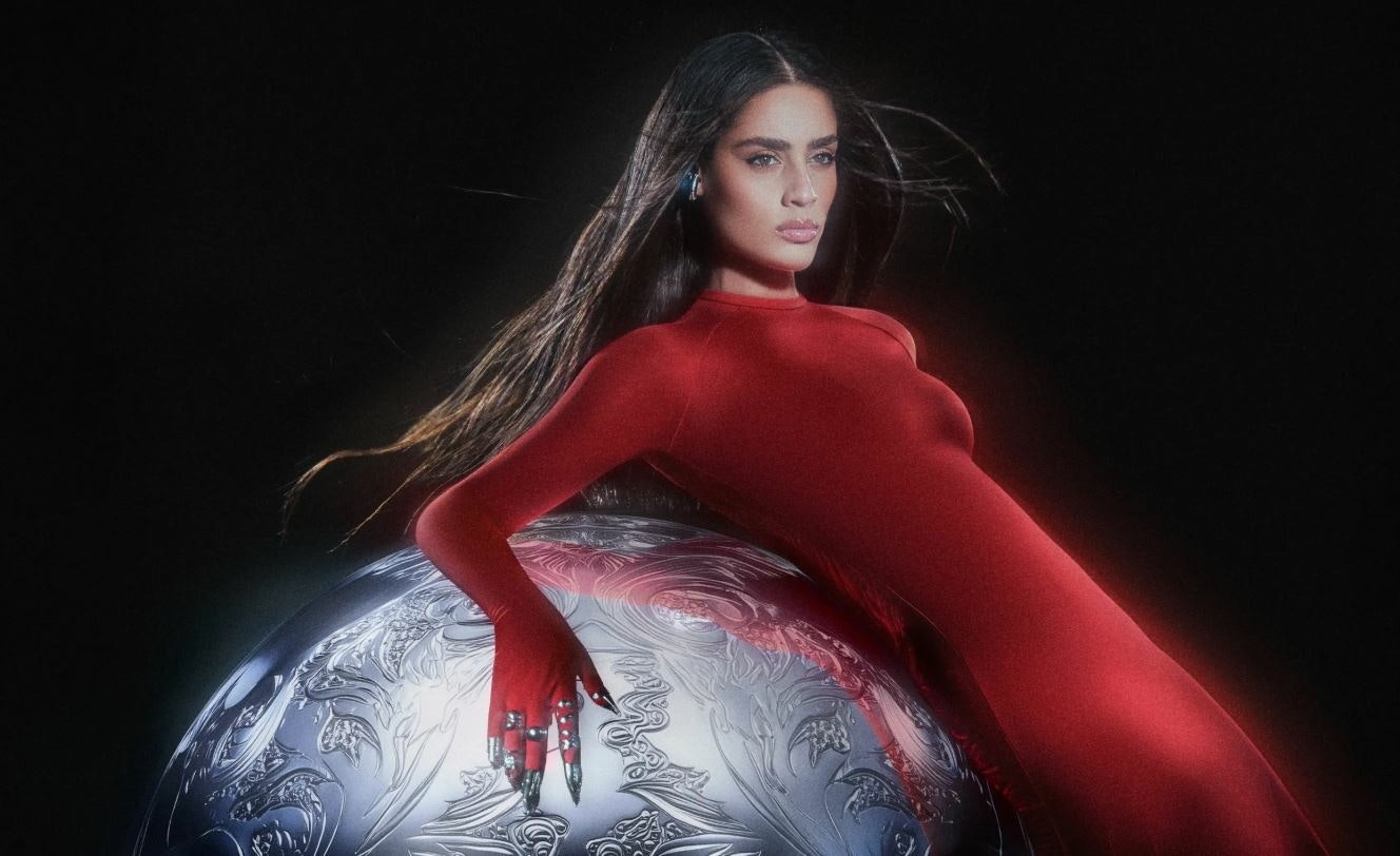 Zeyne appearing at this event