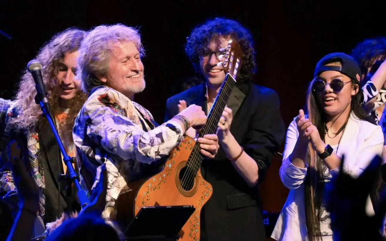 Picture of Jon Anderson & The Band Geeks