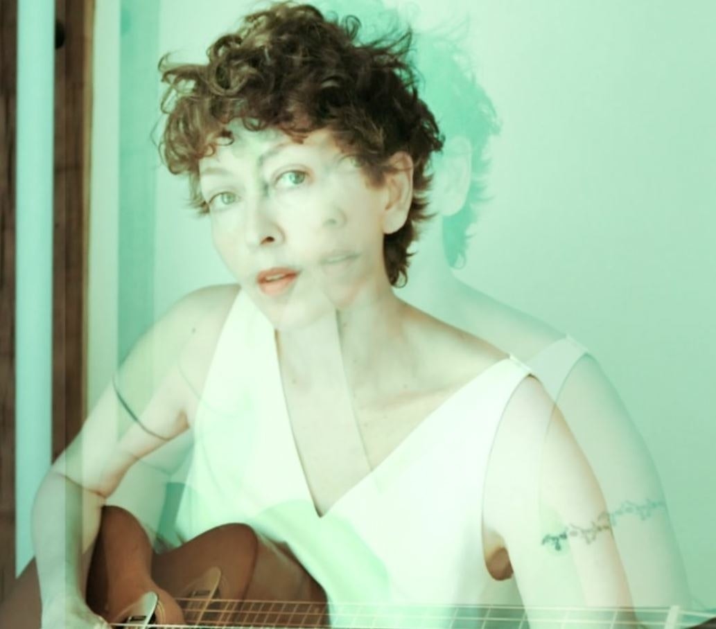 Simone White appearing at this event