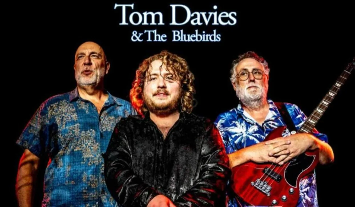 Picture of Tom Davies and The Bluebirds