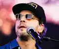 Gavin DeGraw appearing at this event