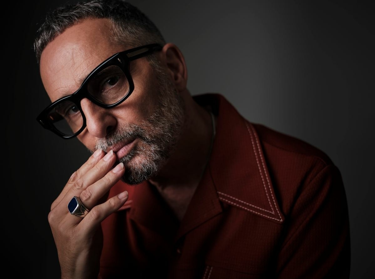 Jorge Drexler appearing at this event