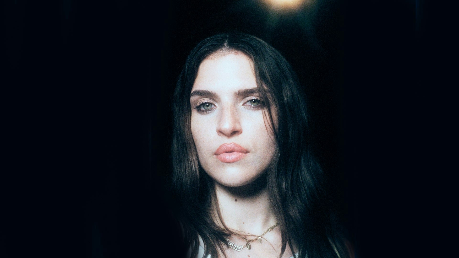 Picture of Mae Muller