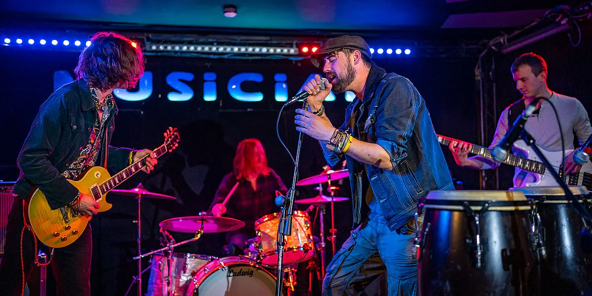Picture of The Remi Harris Blues Rock Roadshow ft. Dave Small - Psychedelic Rock & Blues Classics