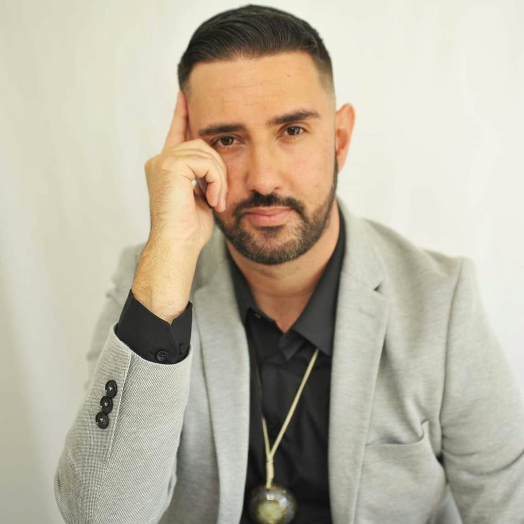 Calvin Price - The Psychic Medium