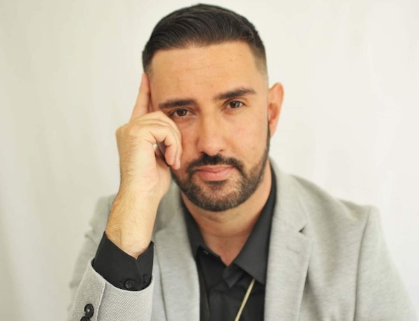 Calvin Price - The Psychic Medium