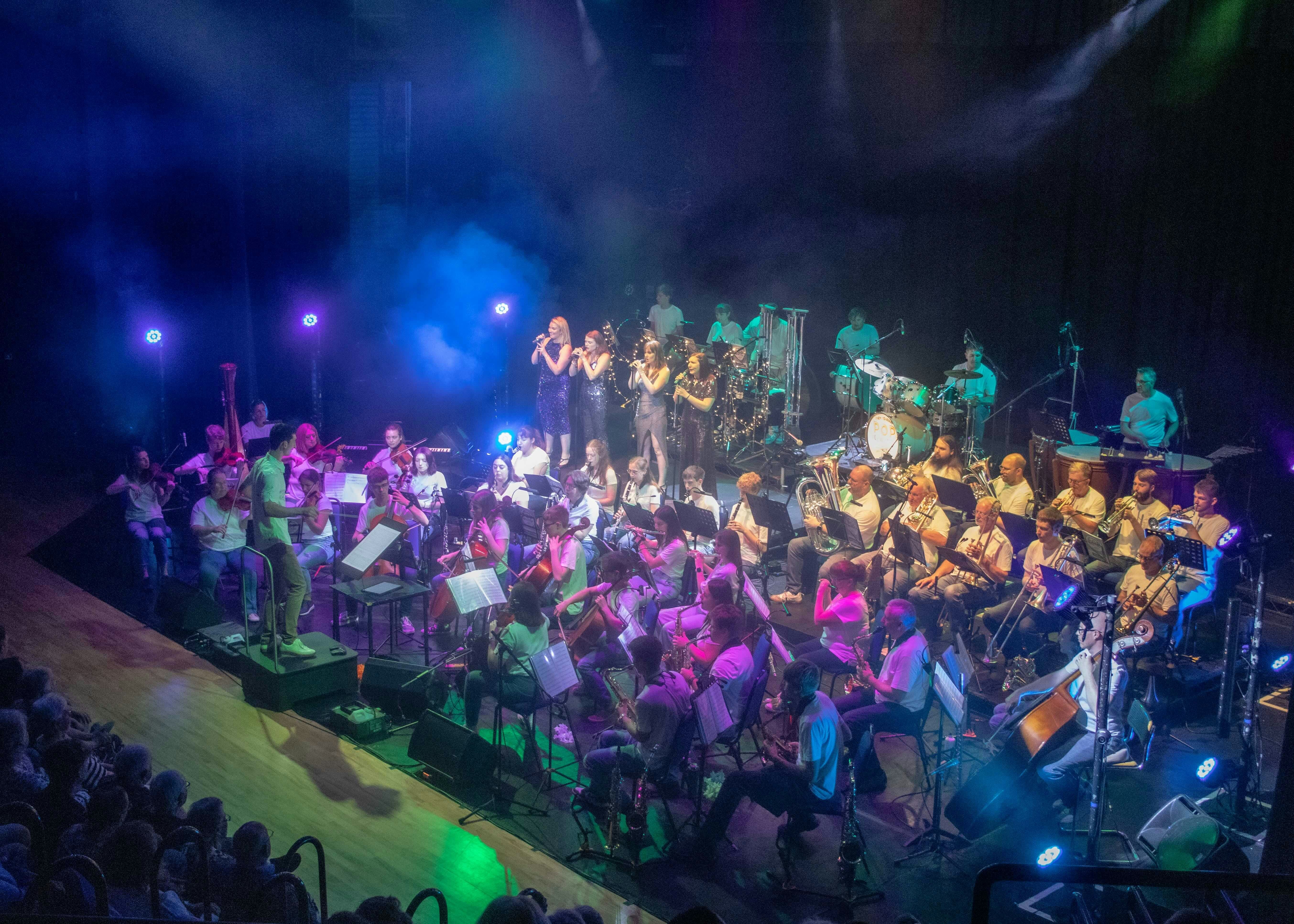 Chris Grabham Pop Orchestra: Shipwrecked