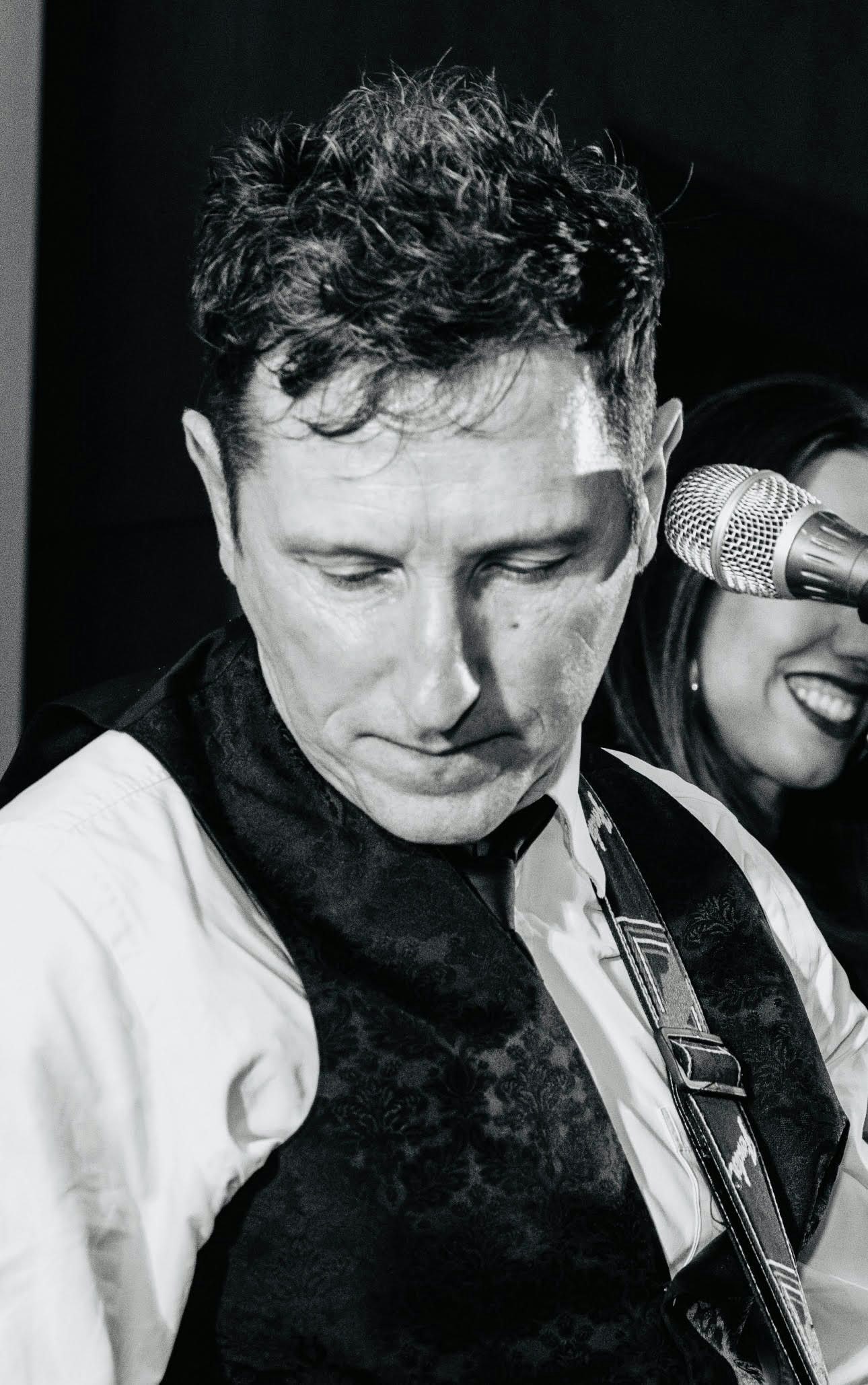 Picture of “Songs from Home” – A Musical Tour Around Ireland, With the Irish Singer Barry Owen