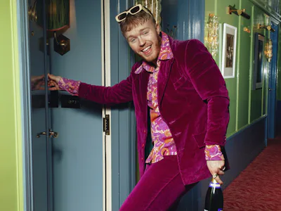 Picture of Finlay Christie - Champagne Casanova