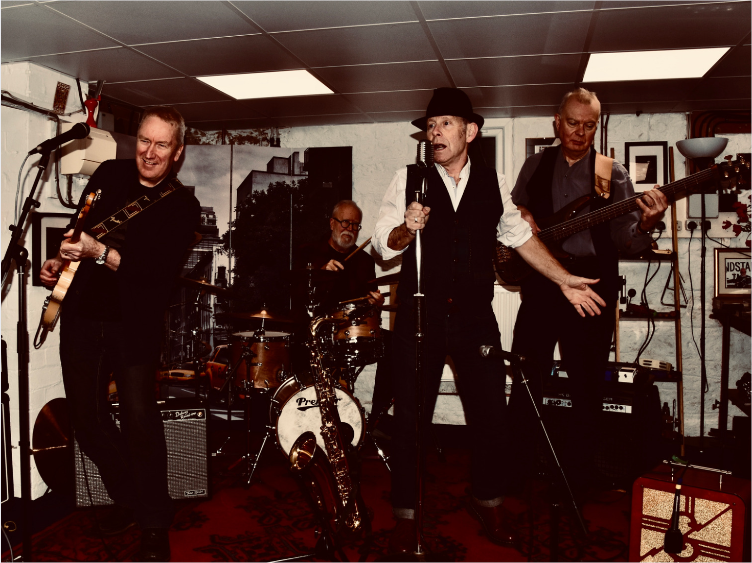 Picture of The Tigermen at the Abbeydale Ballroom