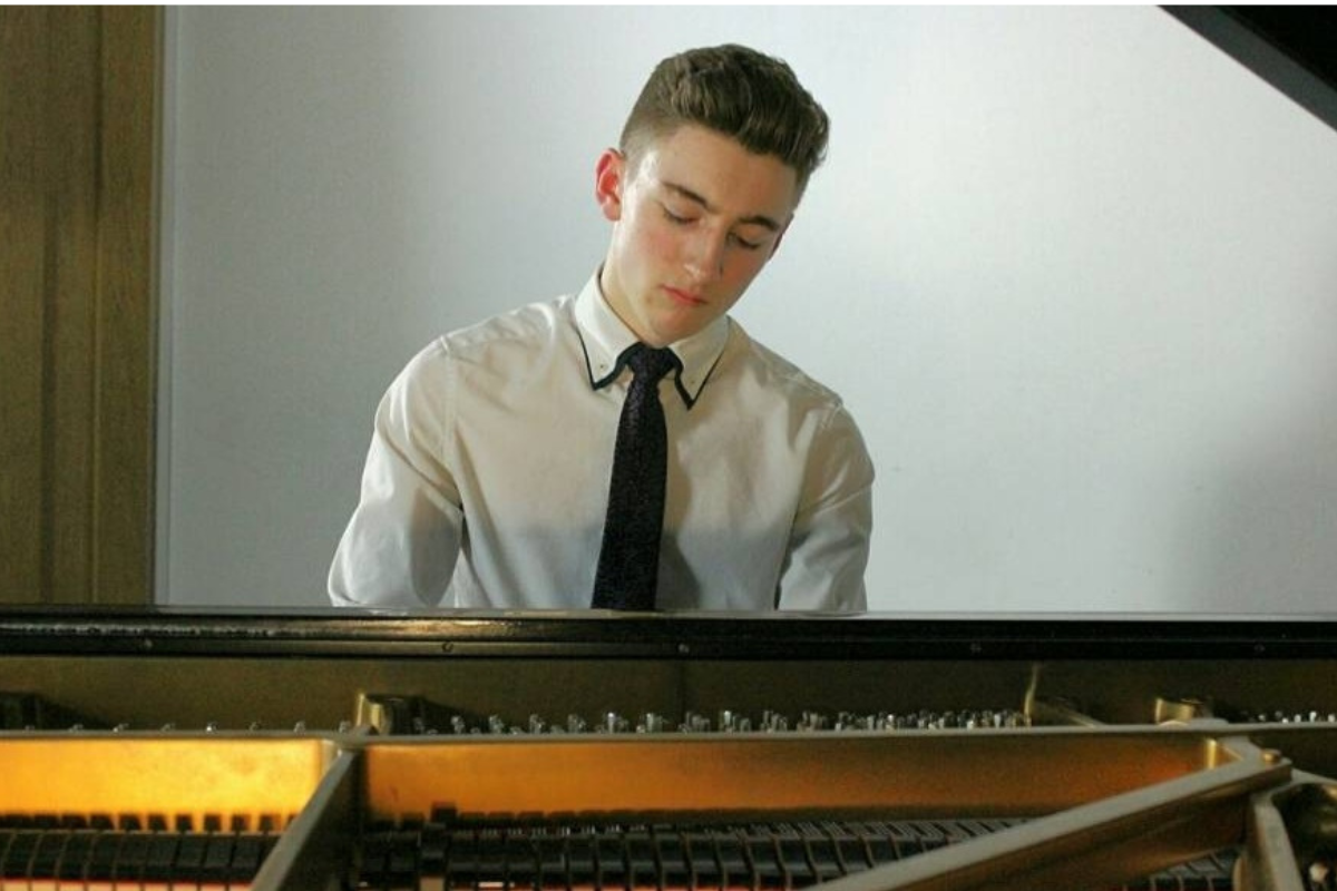 Summer Piano Series: Henry Cash