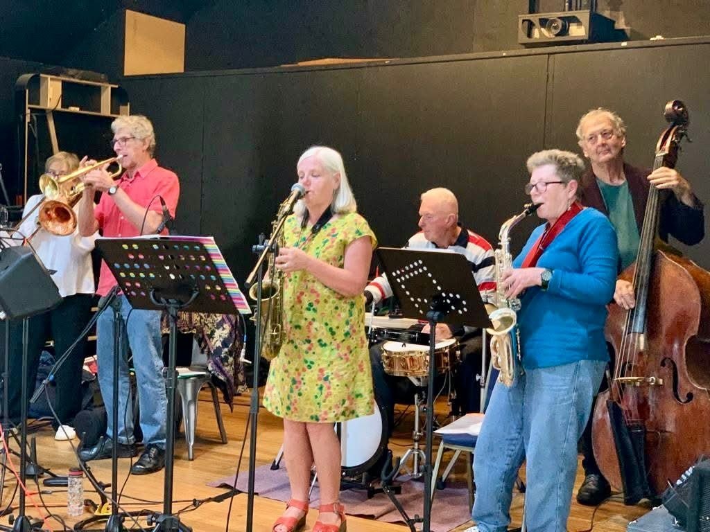 Topaz appearing at this event