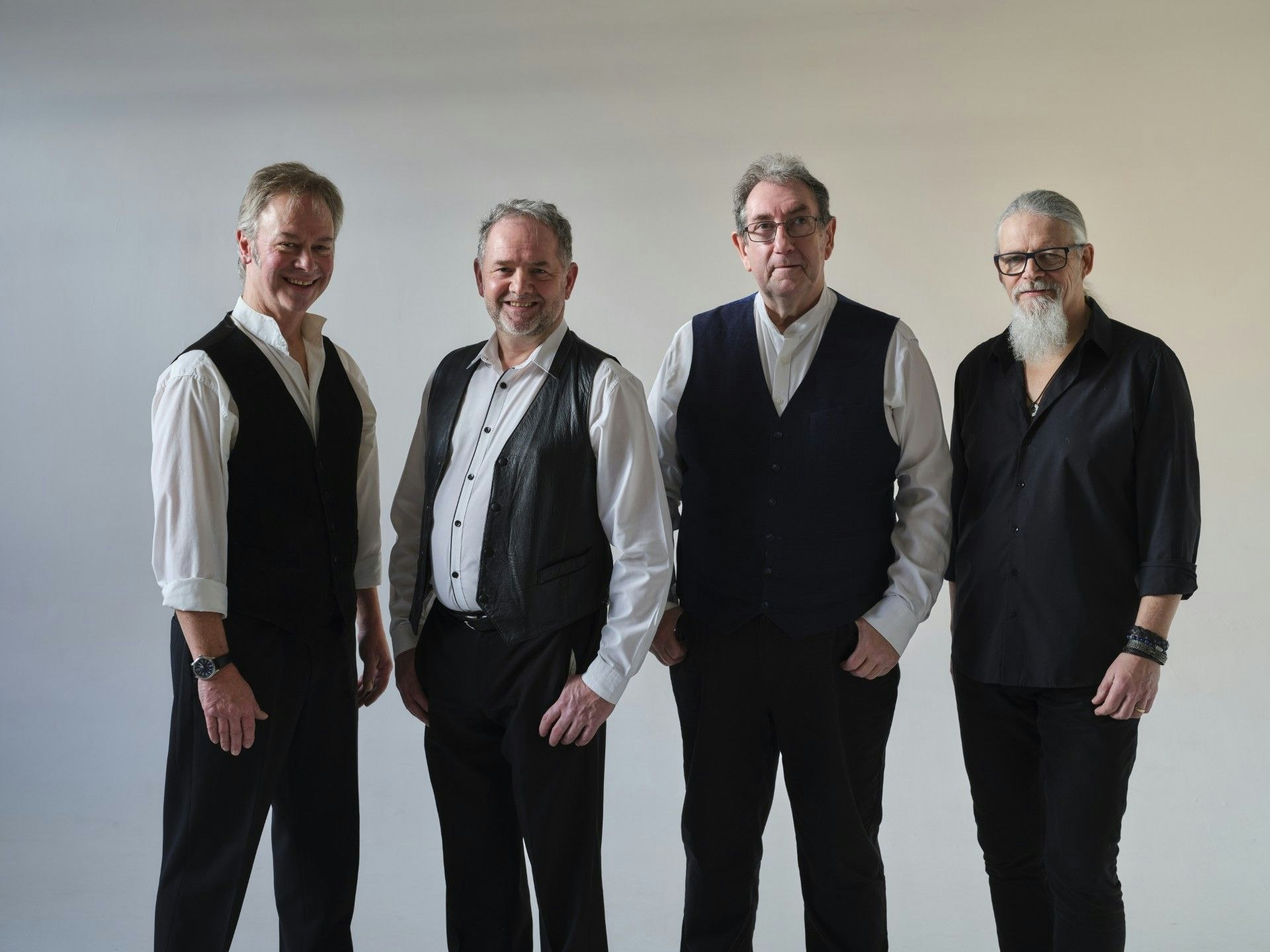 The Searchers & The Hollies Experience