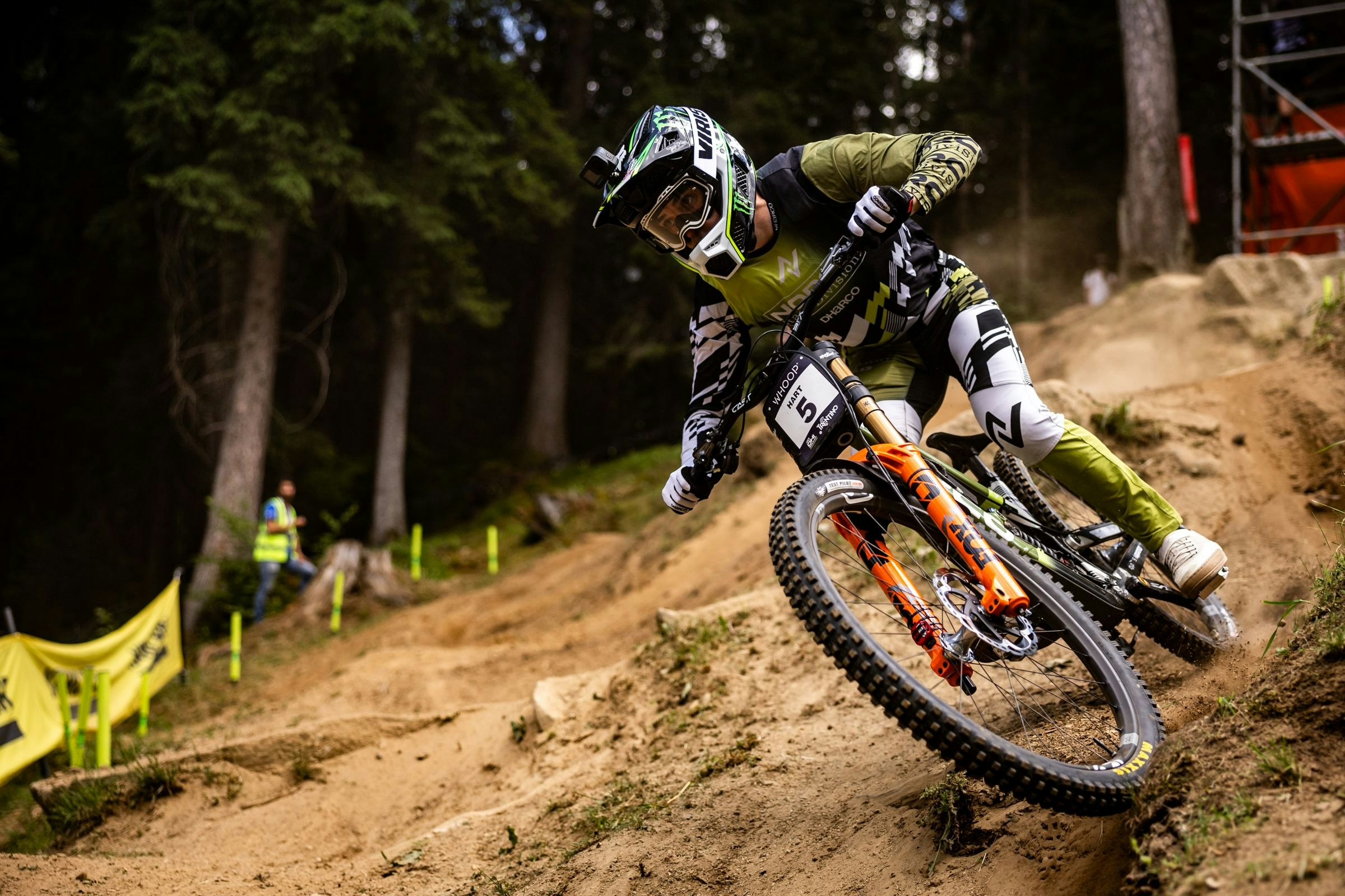 Picture of DANNY HART – WON’T SIT DOWN