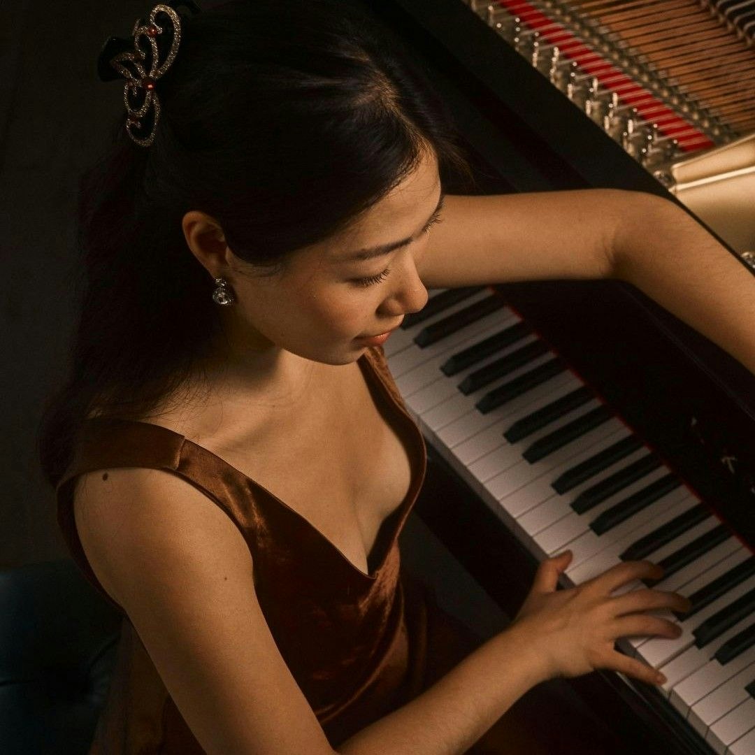 Picture of Nurry Lee