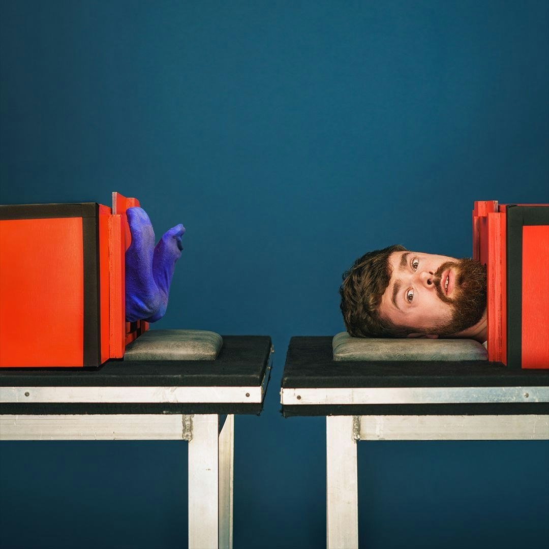 Tom Brace Saws Himself In Half