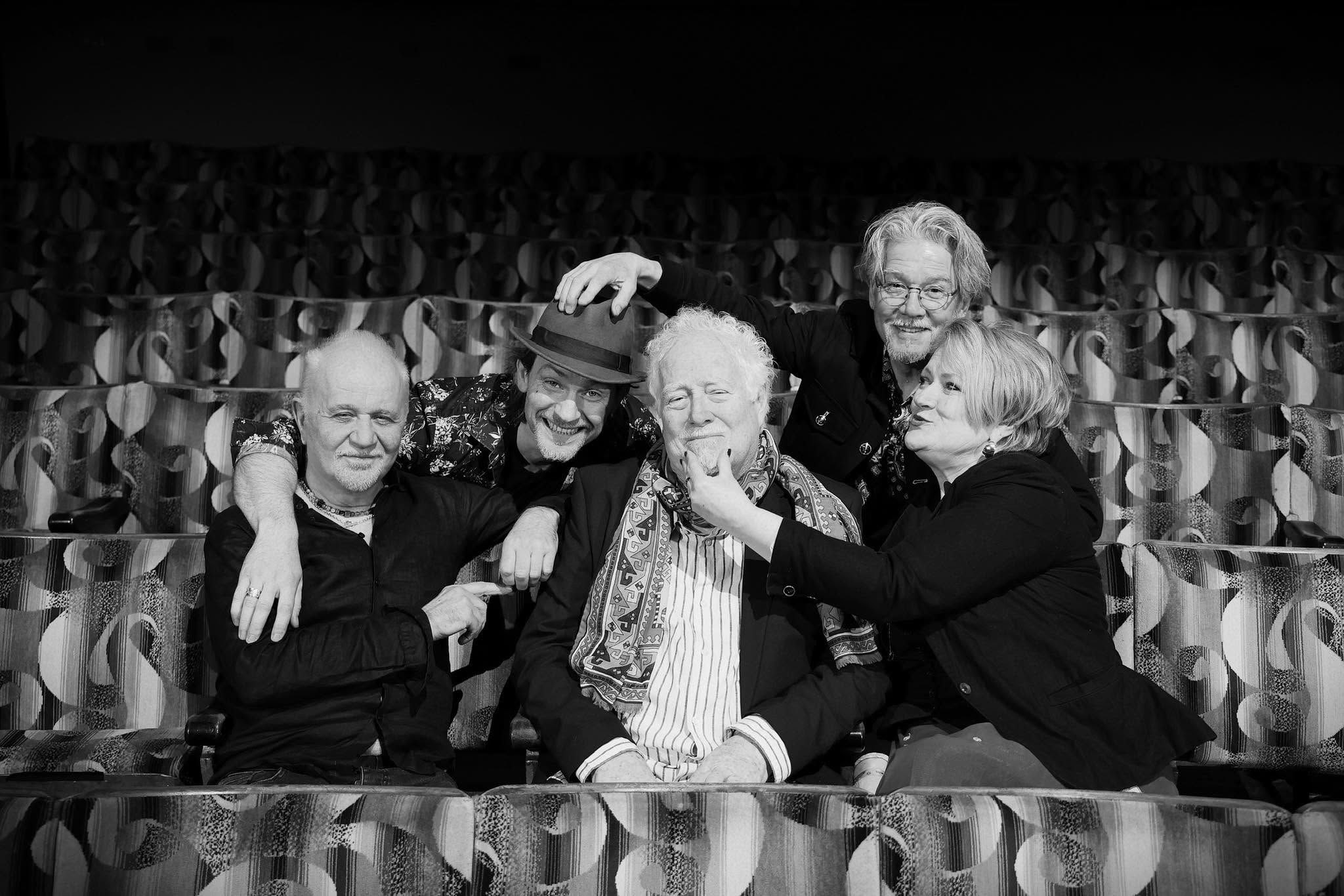 Picture of Jim Cregan and the New Acoustic Band