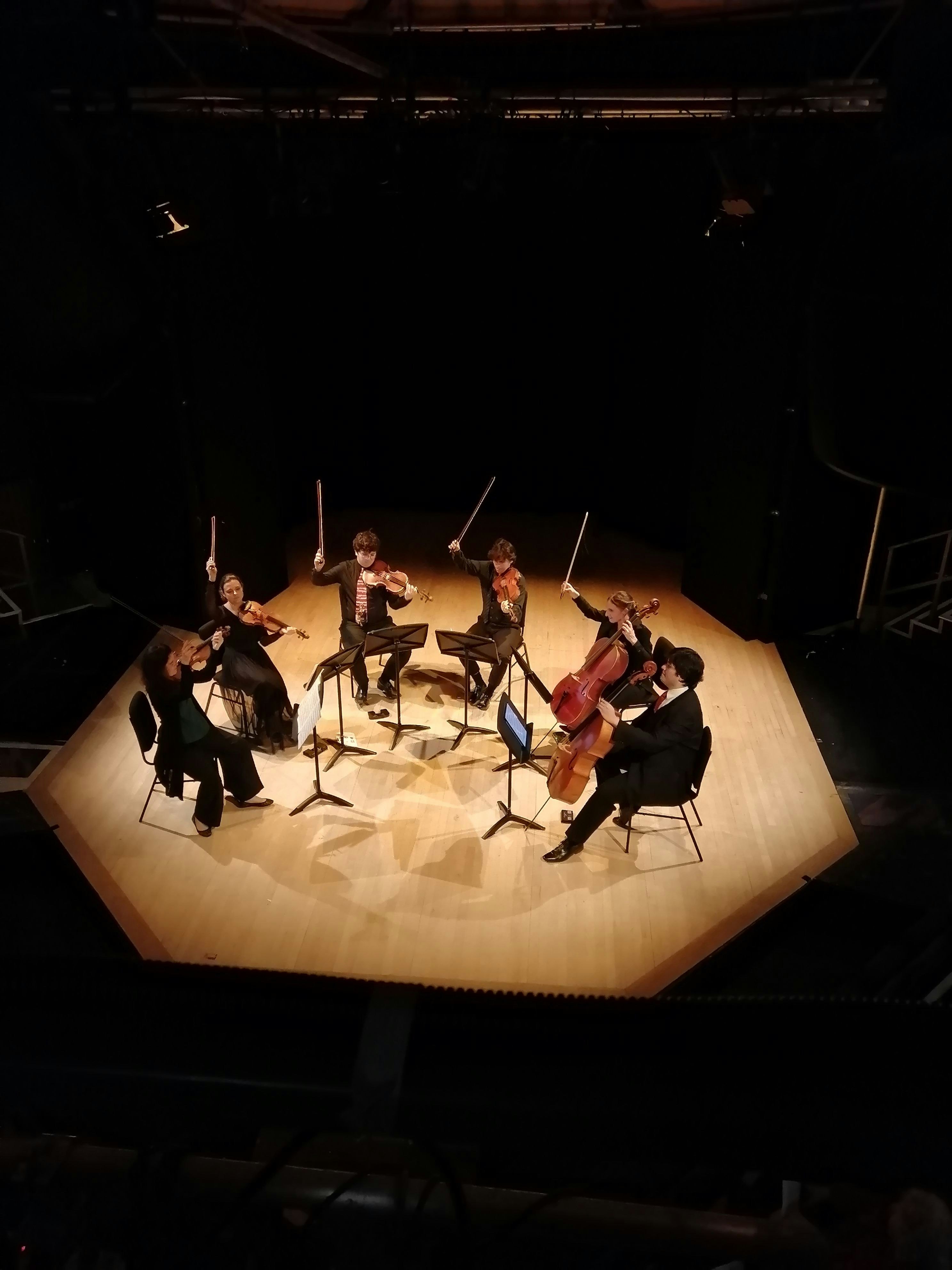 Artisti con brio appearing at this event